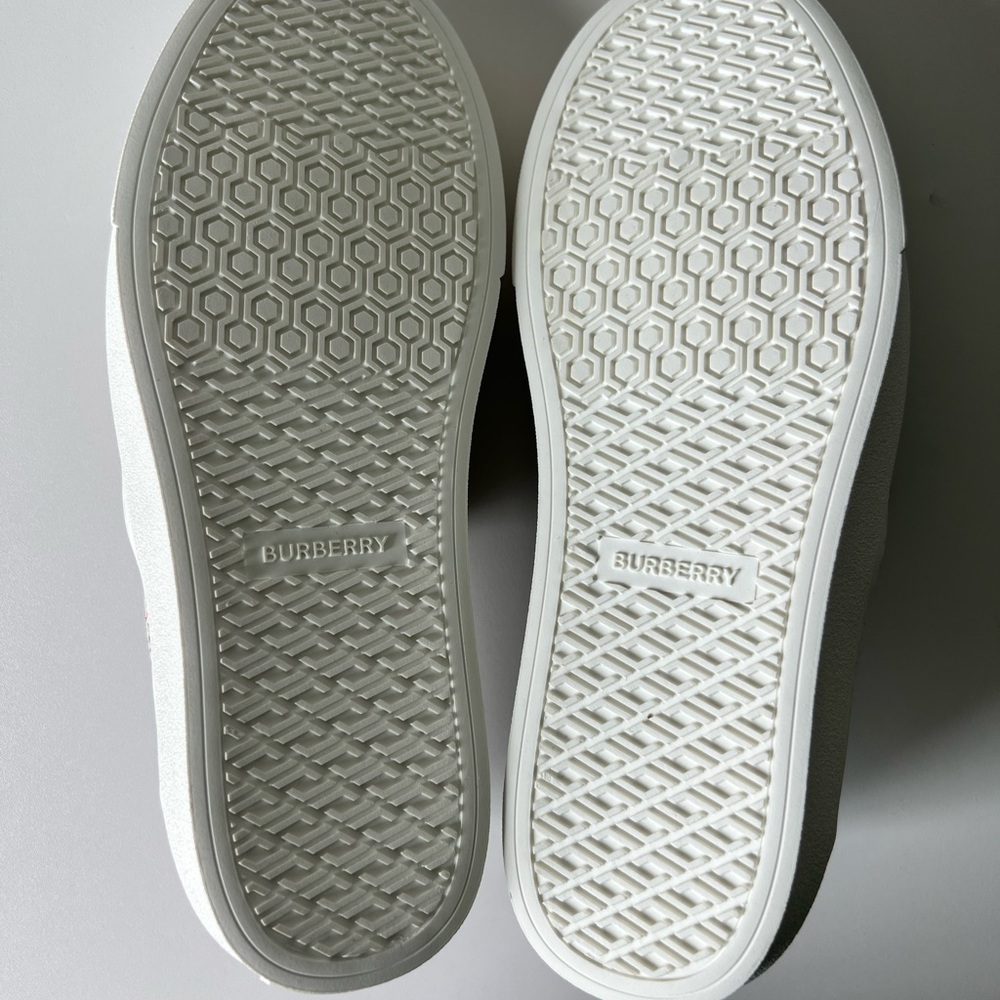 Burberry Check Latticed Cotton Espadrilles - Picture 15 of 17